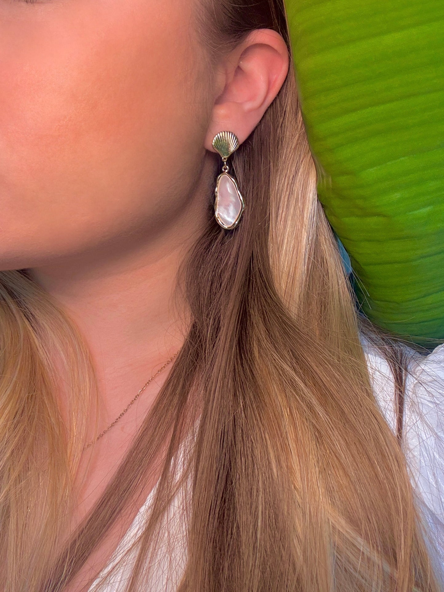 Mother of Pearl Shell Earrings Silver/ Gold