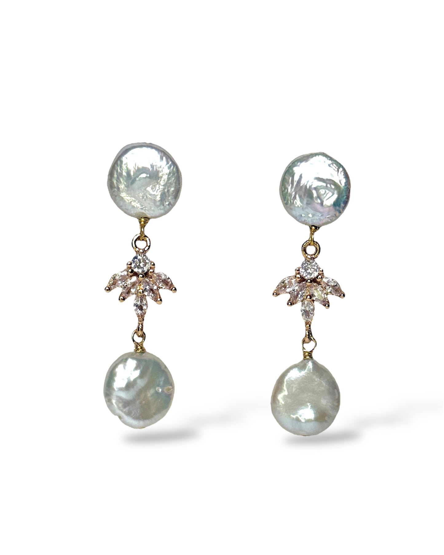 Lover’s Glow Coin Pearl Earrings