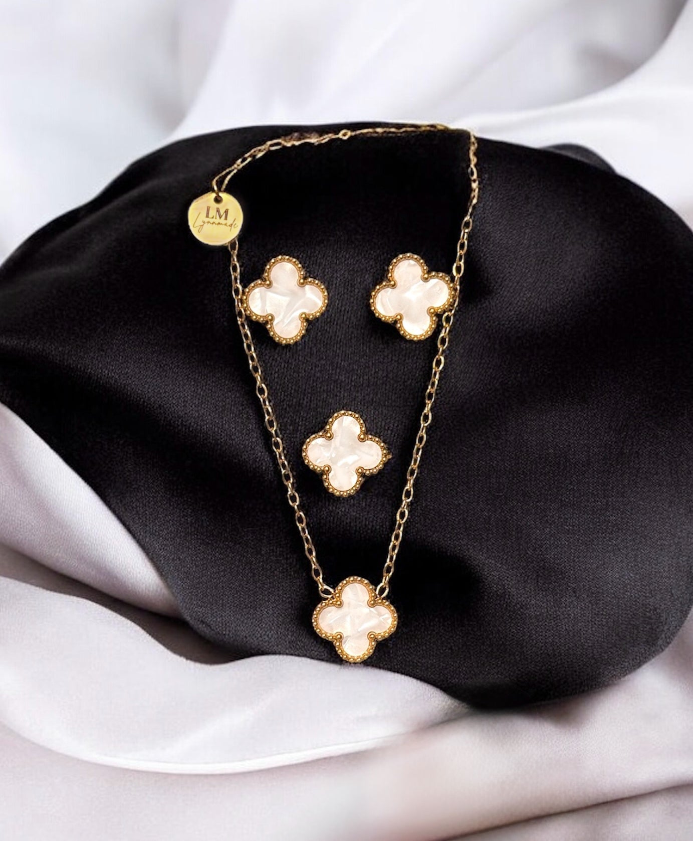 Clover Leaf Gift Set Necklace, Ring, and Earrings