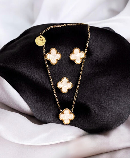 Clover Leaf Gift Set Necklace, Ring, and Earrings