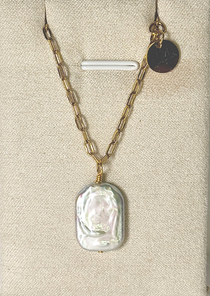 Lustrous Link Square Pearl Necklace