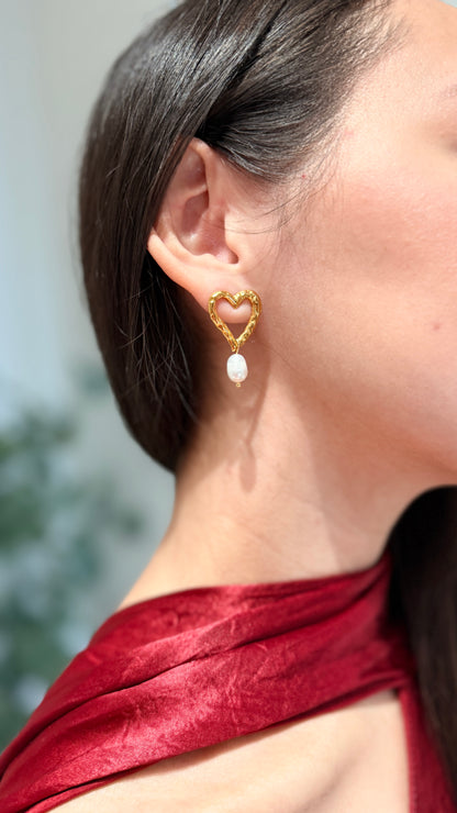 Waterproof Heart Peal Earrings