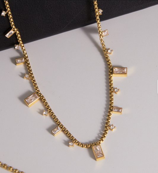 Luxe Crystal Square Box Chain