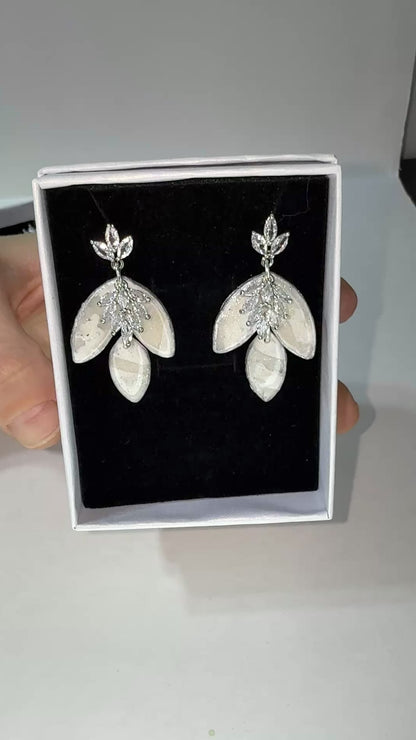 Dusty Blue & Sparkling White Marbled Bridal Earrings Set ￼